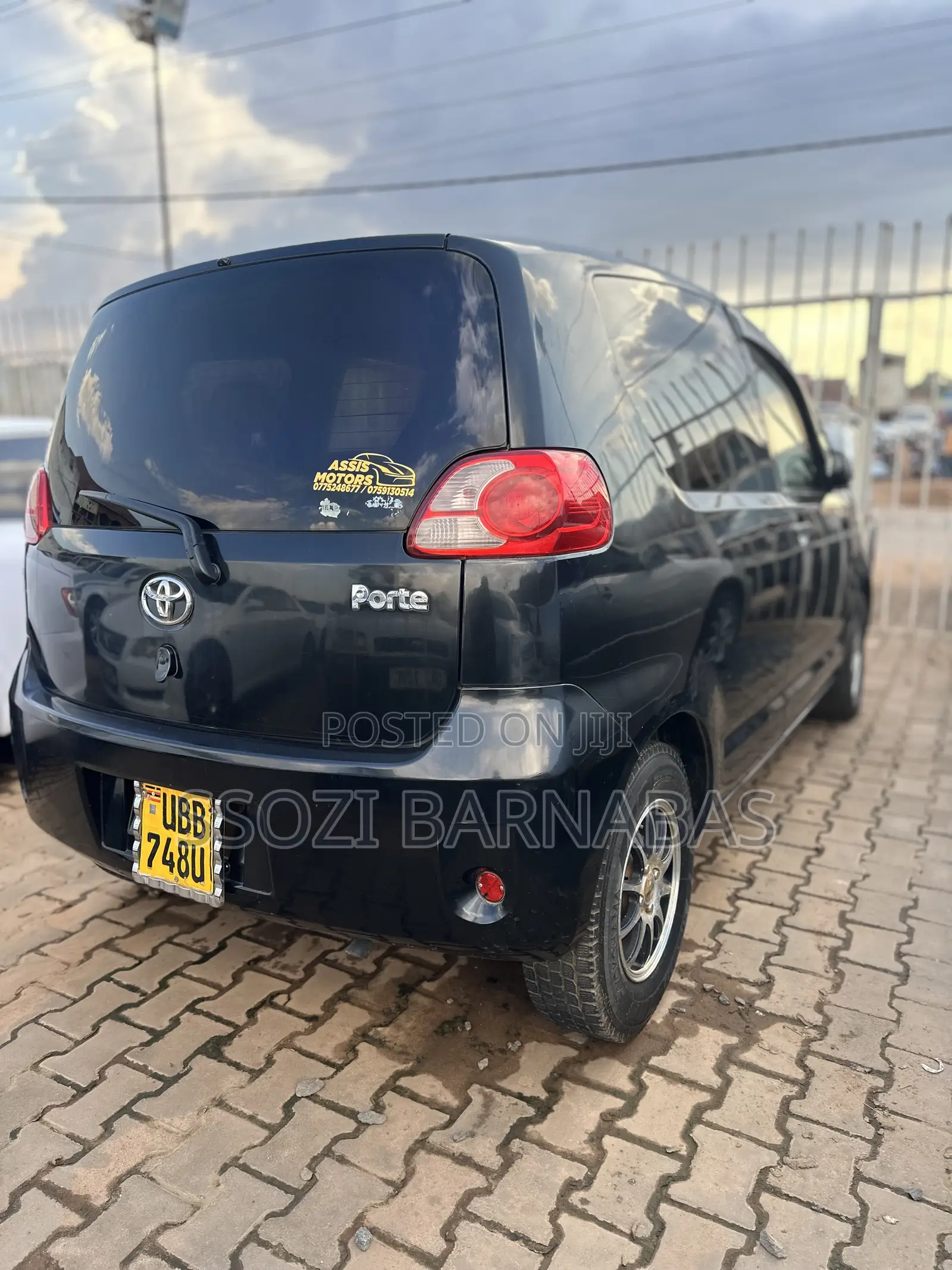 Toyota Porte 2005 Black