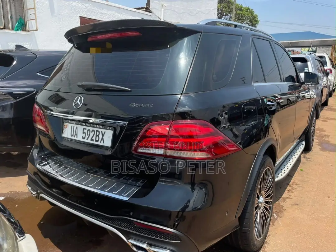Mercedes-Benz M Class ML350 4dr SUV (3.5L 6cyl 7A) 2014 Black