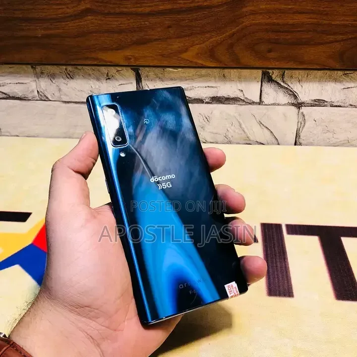 Fujitsu Arrows NX9 F-52A 128 GB Blue