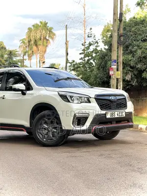 Subaru Forester 2018 White