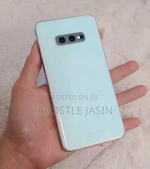 Samsung Galaxy S10e 128 GB White