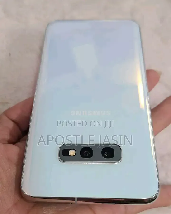 Samsung Galaxy S10e 128 GB White
