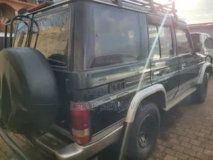 Toyota Land Cruiser 90 1996 Green