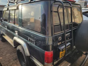 Toyota Land Cruiser 90 1996 Green