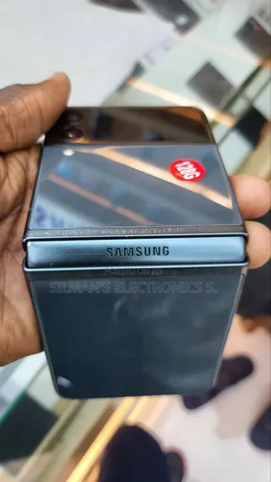 Samsung Galaxy Z Flip4 256 GB Black