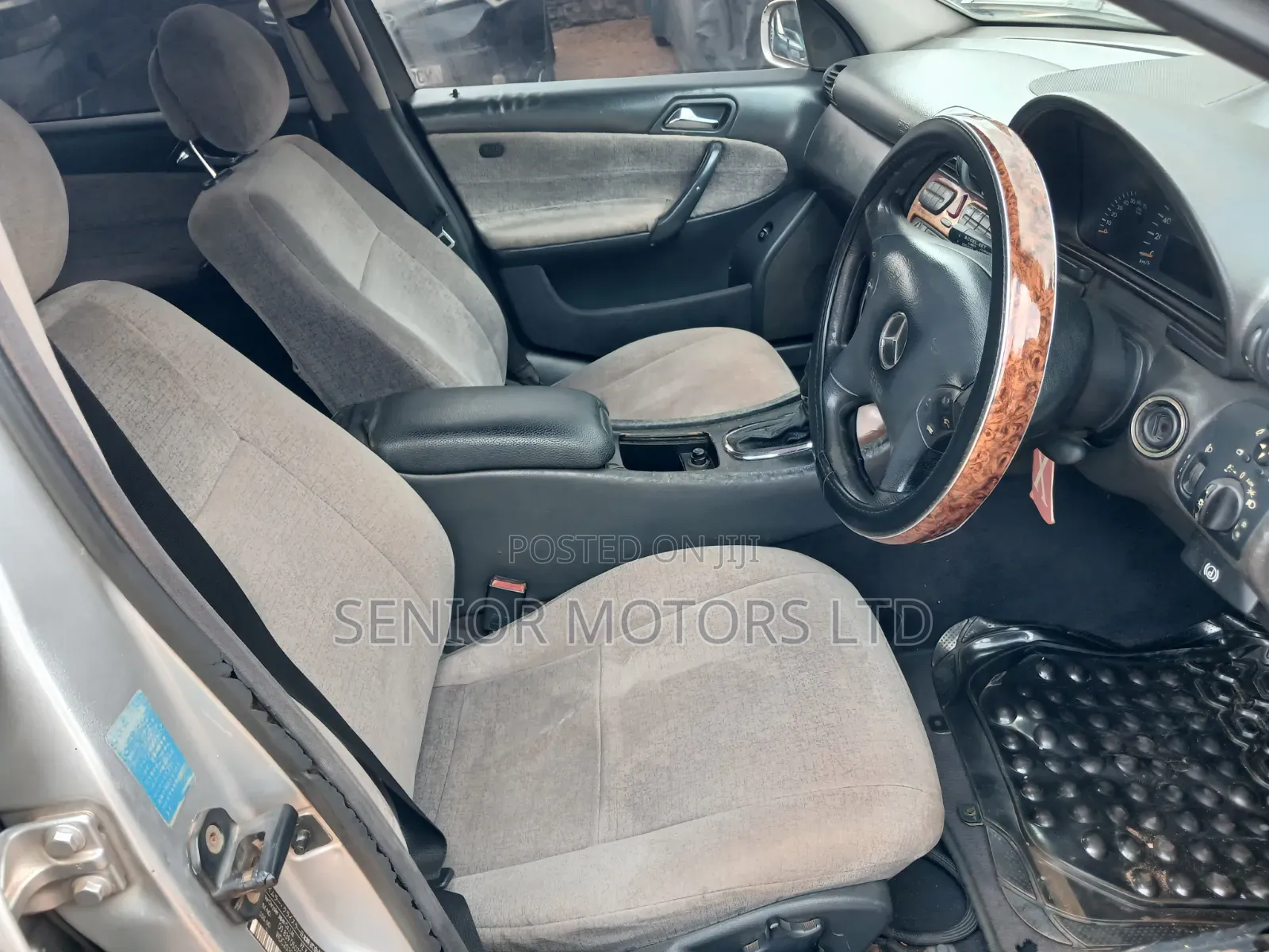 Mercedes-Benz C180 2004 Silver