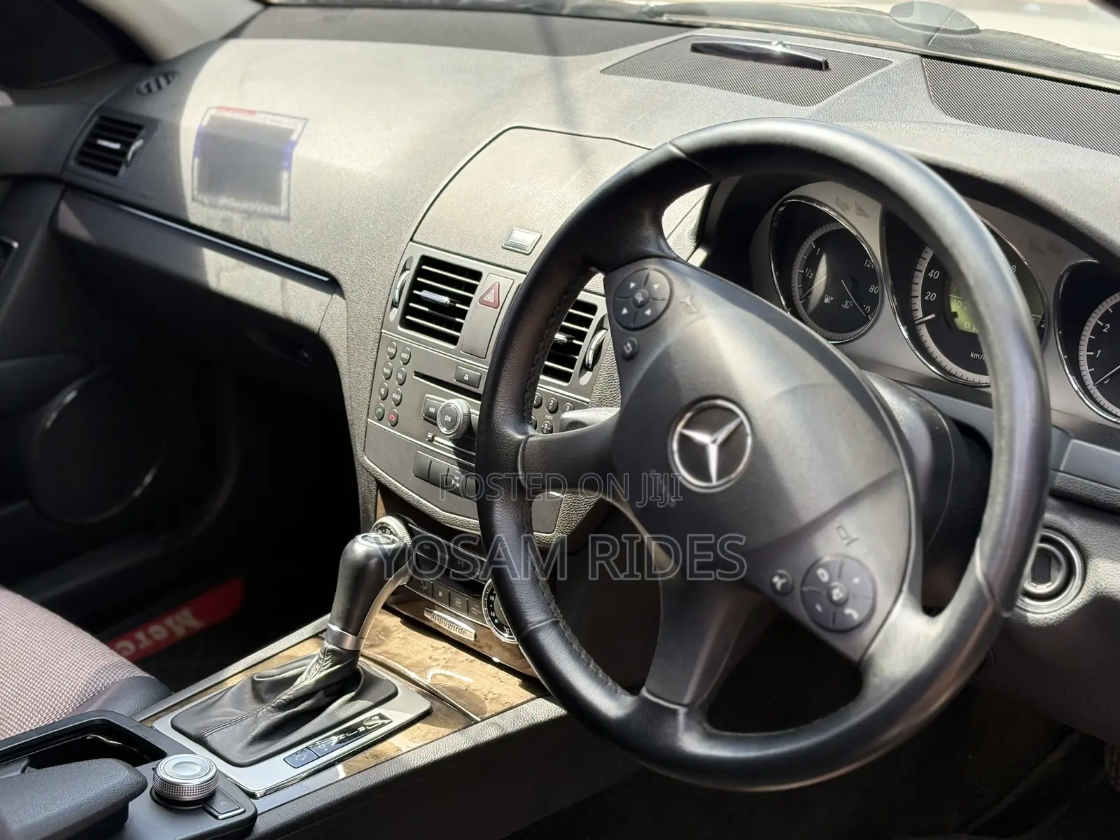 Mercedes-Benz C200 2011 White