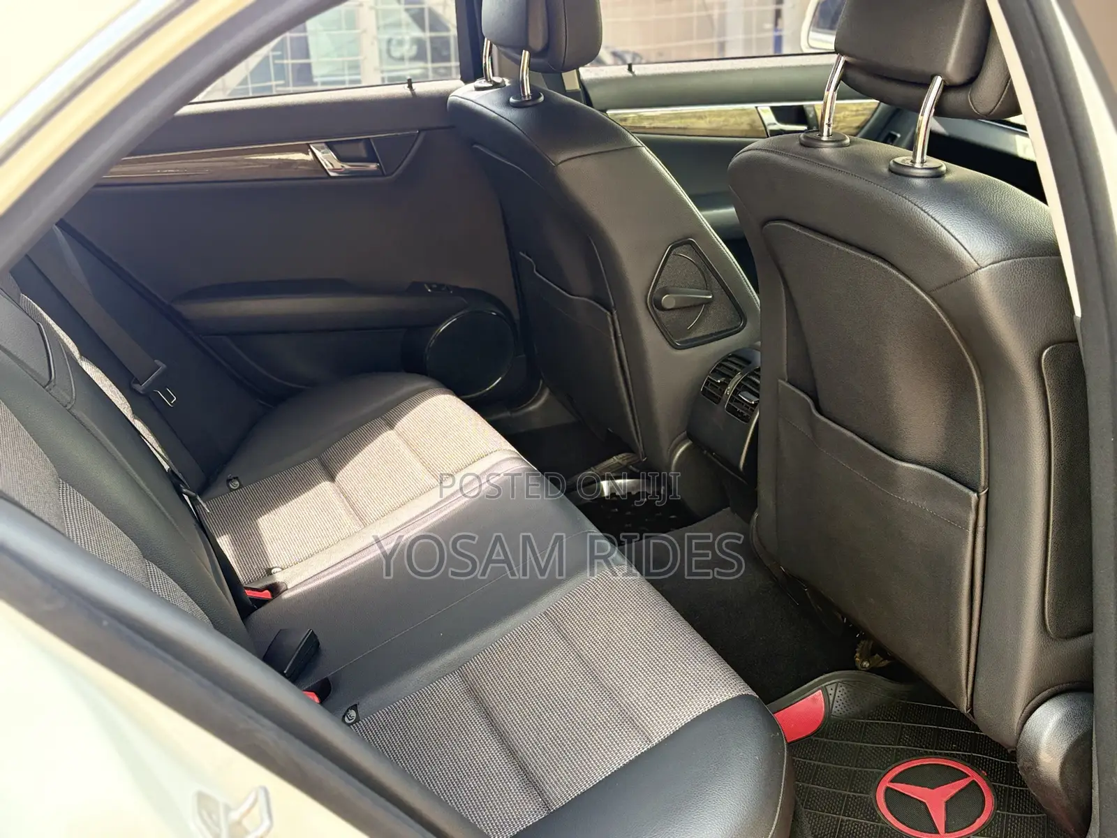 Mercedes-Benz C200 2011 White