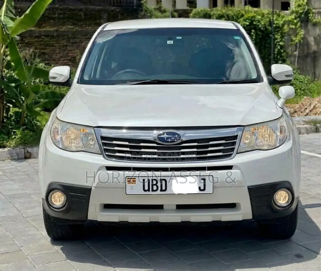Subaru Forester 2010 Off white