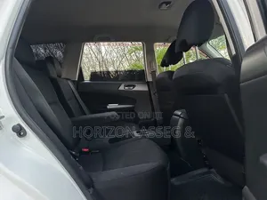 Subaru Forester 2010 Off white