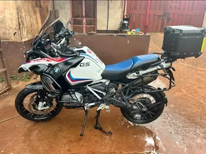 BMW R1250GS 2022 White