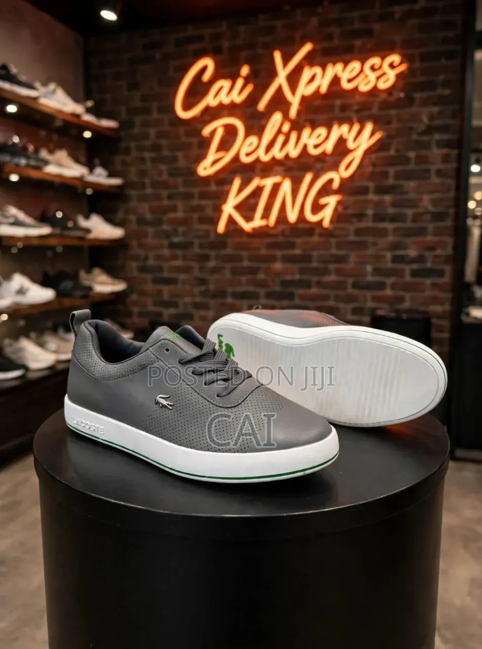 Lacoste Low-Top Casual Sneakers. Black, Grey
