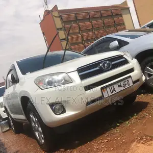 Toyota RAV4 2012 White