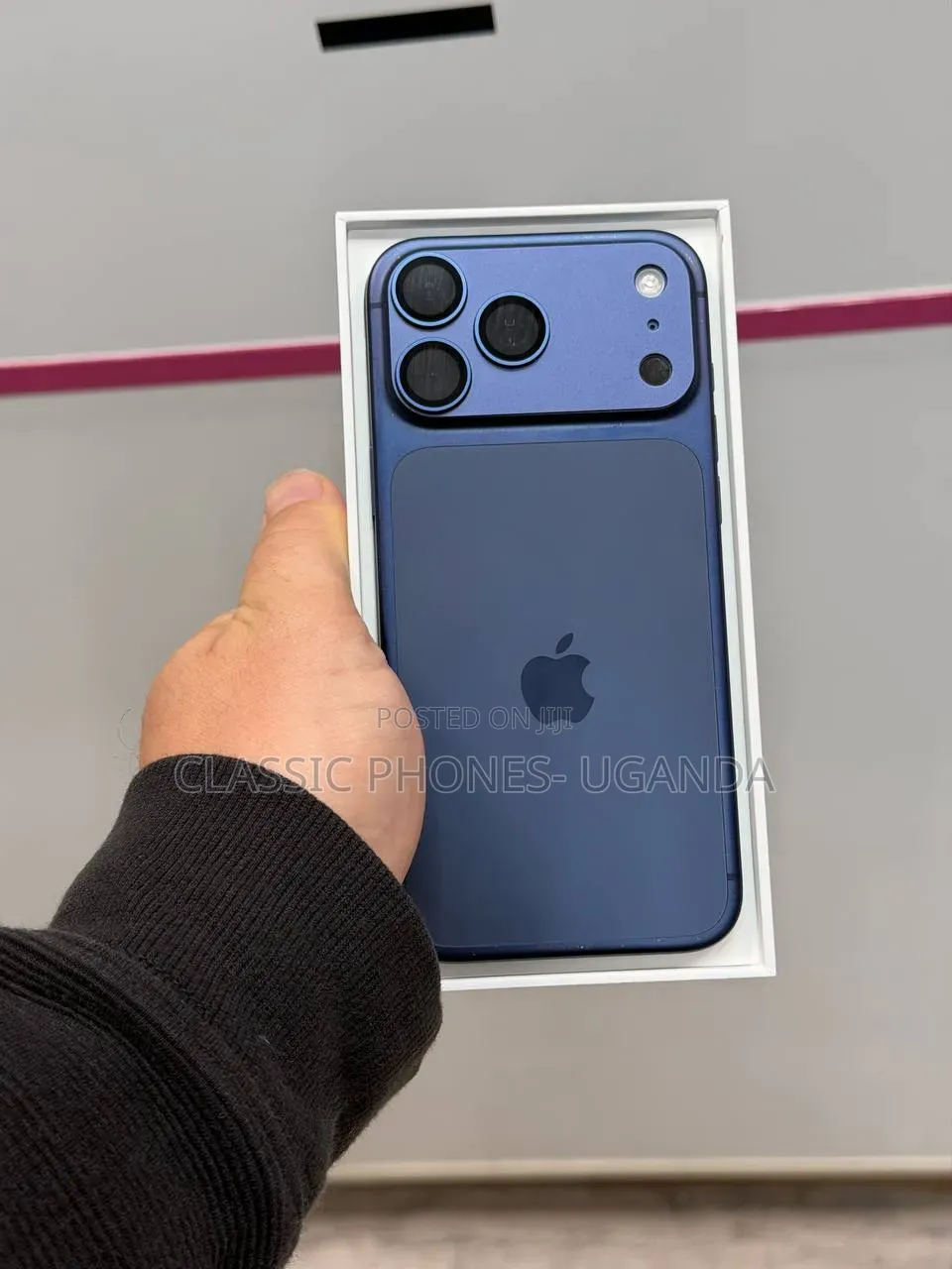 New Apple iPhone 17 Pro Max 256 GB Blue