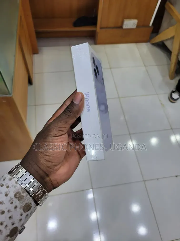 New Apple iPhone 17 Pro Max 256 GB Purple