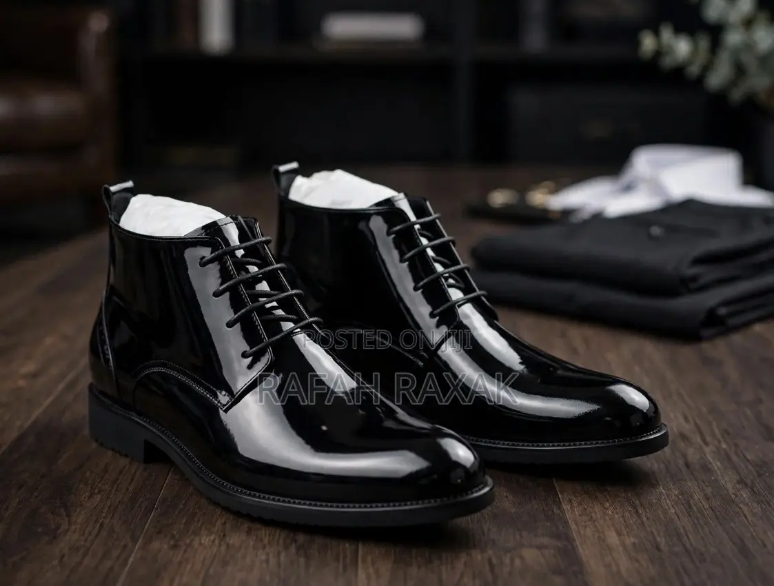 Men’s Super Classic Black Patent Clarks Shinny Ankle Boots