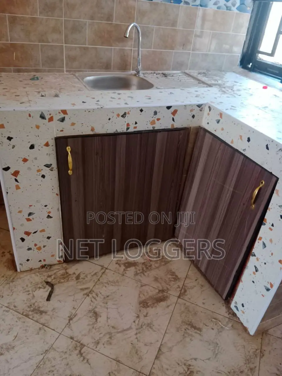 2bdrm Apartment in Private Landlord, Central Division for rent