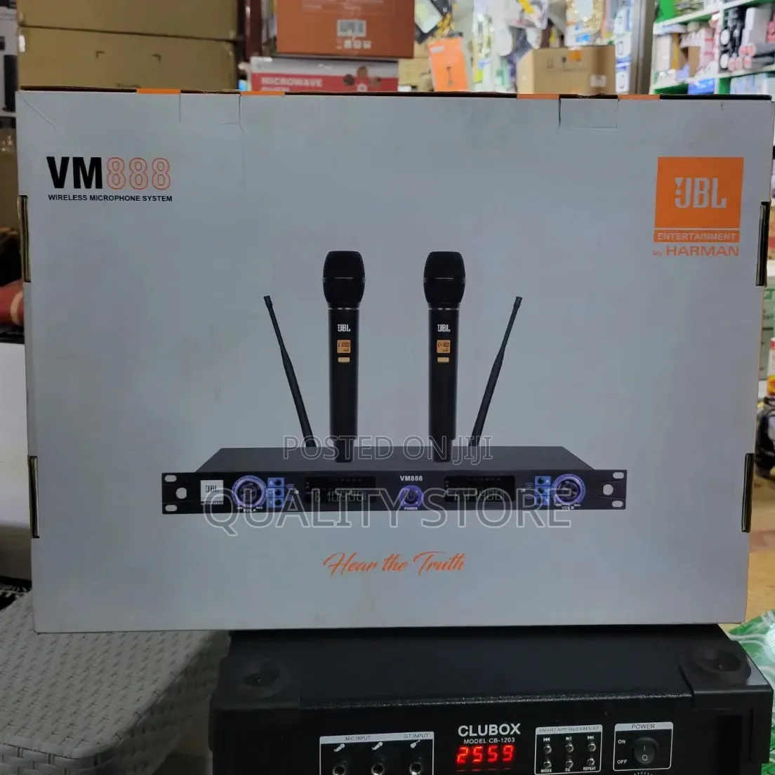 JBL Wireless Microphone V888