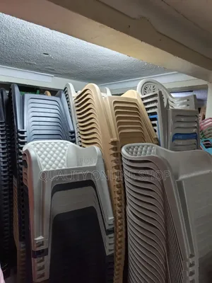 Strong Diamond Plastic Chairs Plastic Chairs