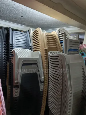 Strong Diamond Plastic Chairs Plastic Chairs
