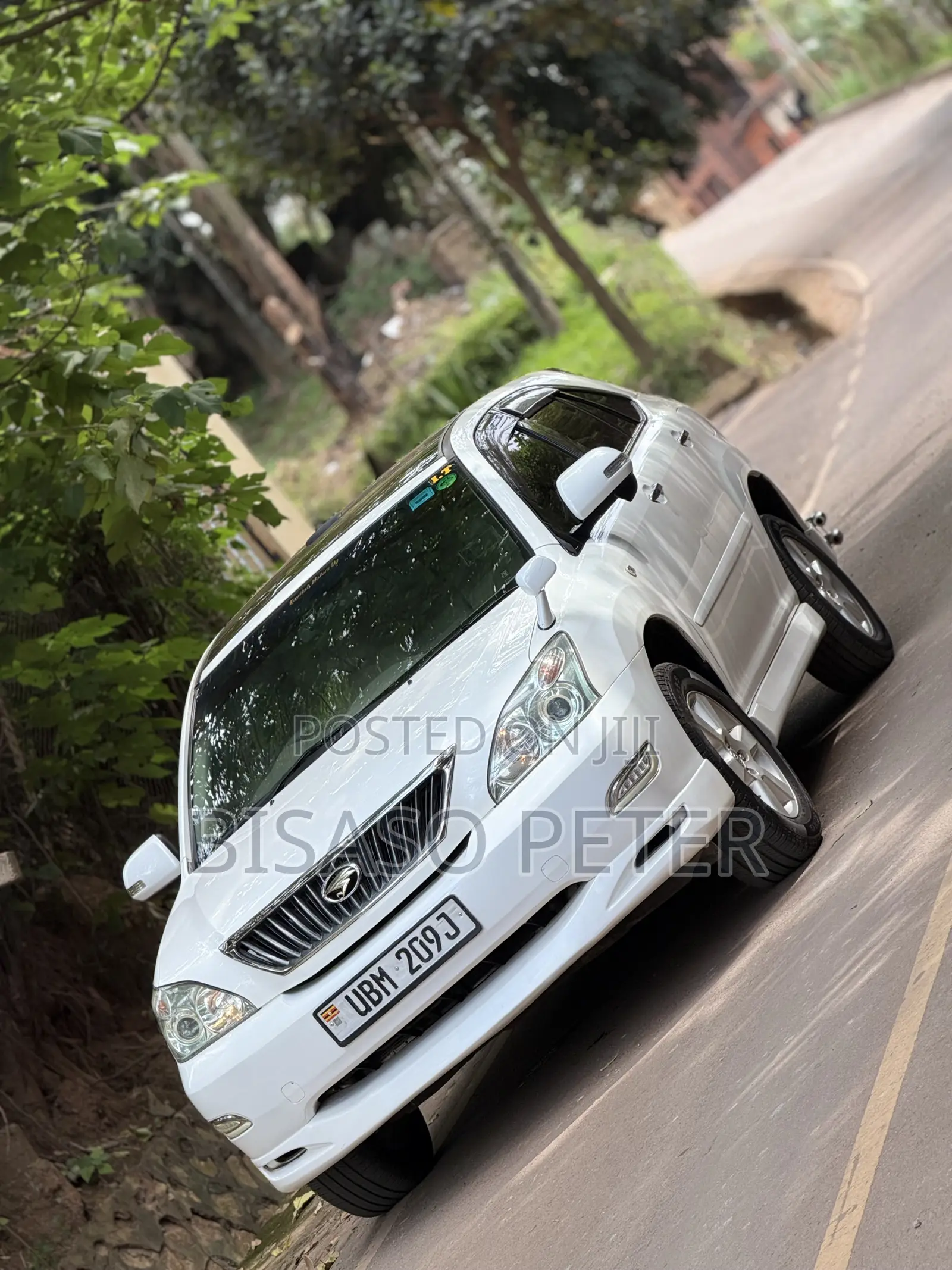 Toyota Harrier 2.4 2009 White