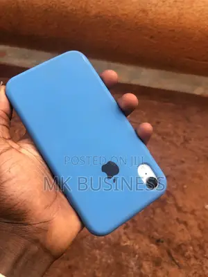 Apple iPhone XR 64 GB White