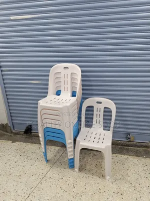Facet Armless Plastic Chairs Plastic Chairs for Bars and Church