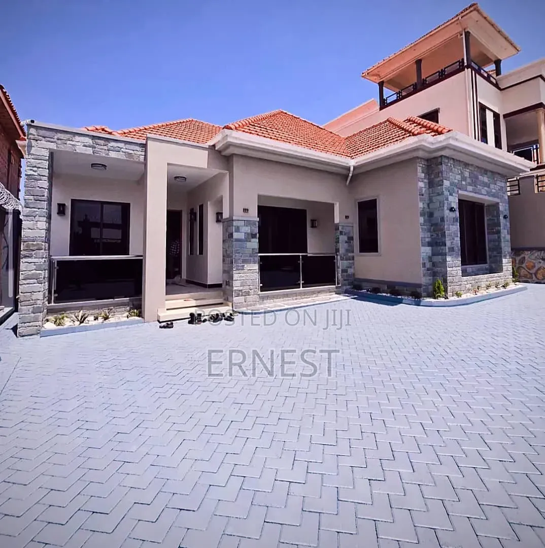 4bdrm House in Kira for sale