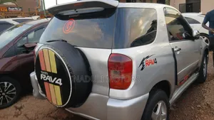 Toyota RAV4 1.8 2005 Silver