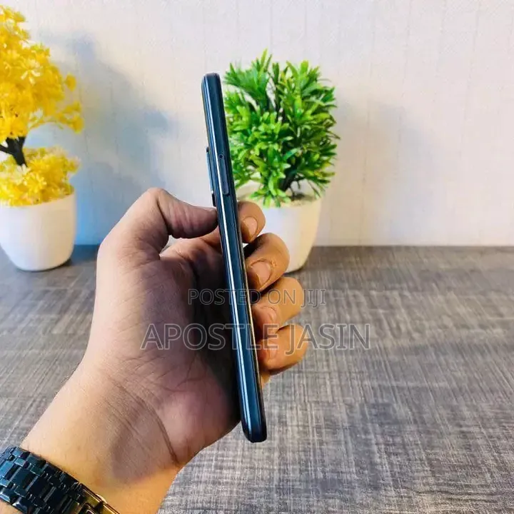 Sharp Aquos Zero 128 GB Black