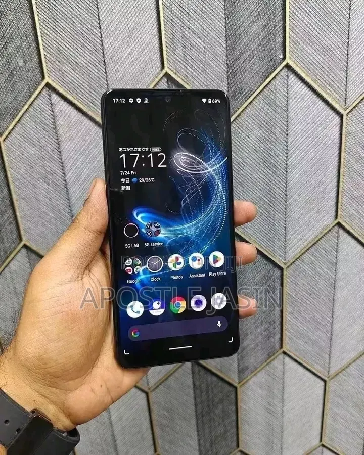 Sharp Aquos Zero 128 GB Black