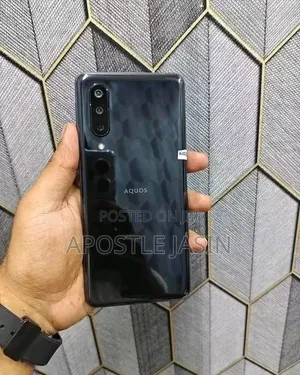 Sharp Aquos Zero 128 GB Black