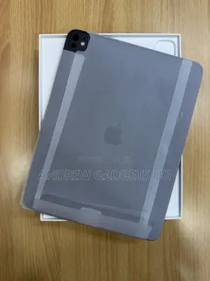 Apple iPad Pro 13 (2025) 256 GB Black