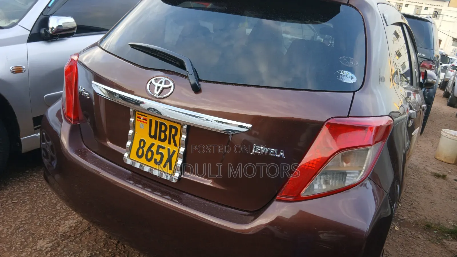 Toyota Vitz 2012