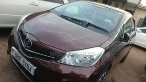 Toyota Vitz 2012