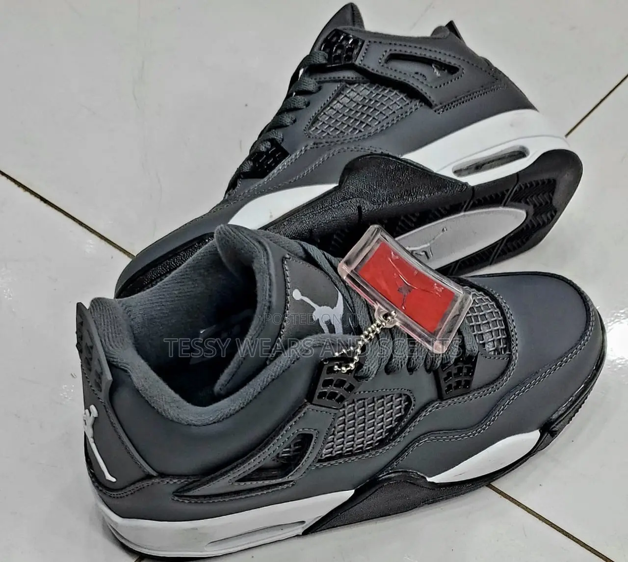 Jordan 4,40-45