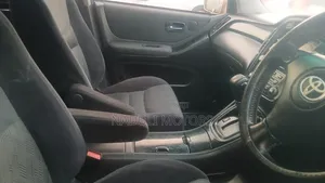 Toyota Kluger 2004 Silver