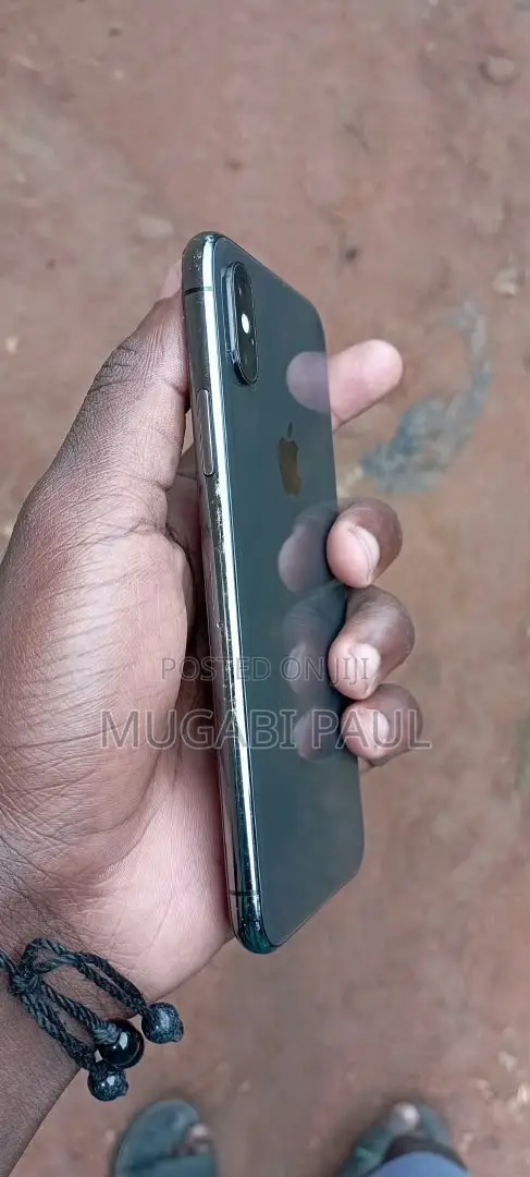 Apple iPhone XS 64 GB Black