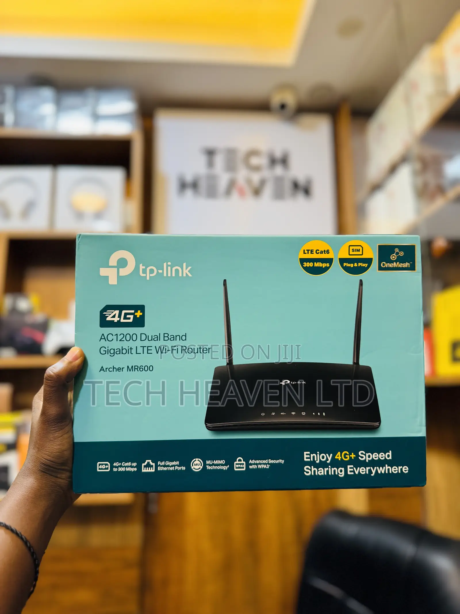 TPLINK Archer MR600 4G+ Cat6 AC1200 Wireless Dual Band Gigabit Router