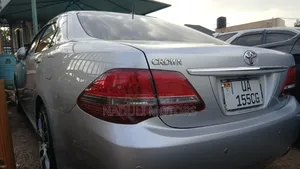 Toyota Crown 2010 Silver