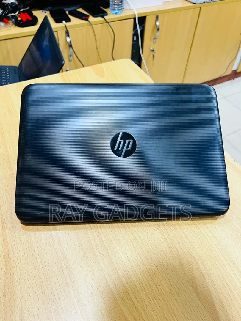 New Laptop HP Stream 14 4GB Intel SSD 60GB
