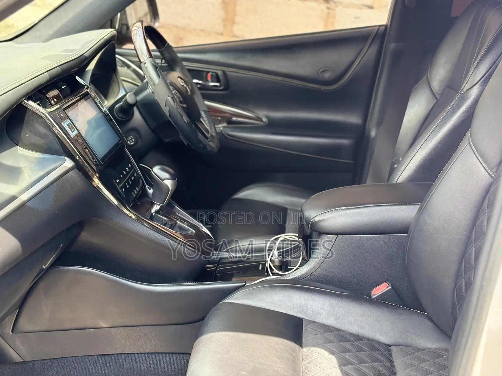 Toyota Harrier 2.0 2016 Silver