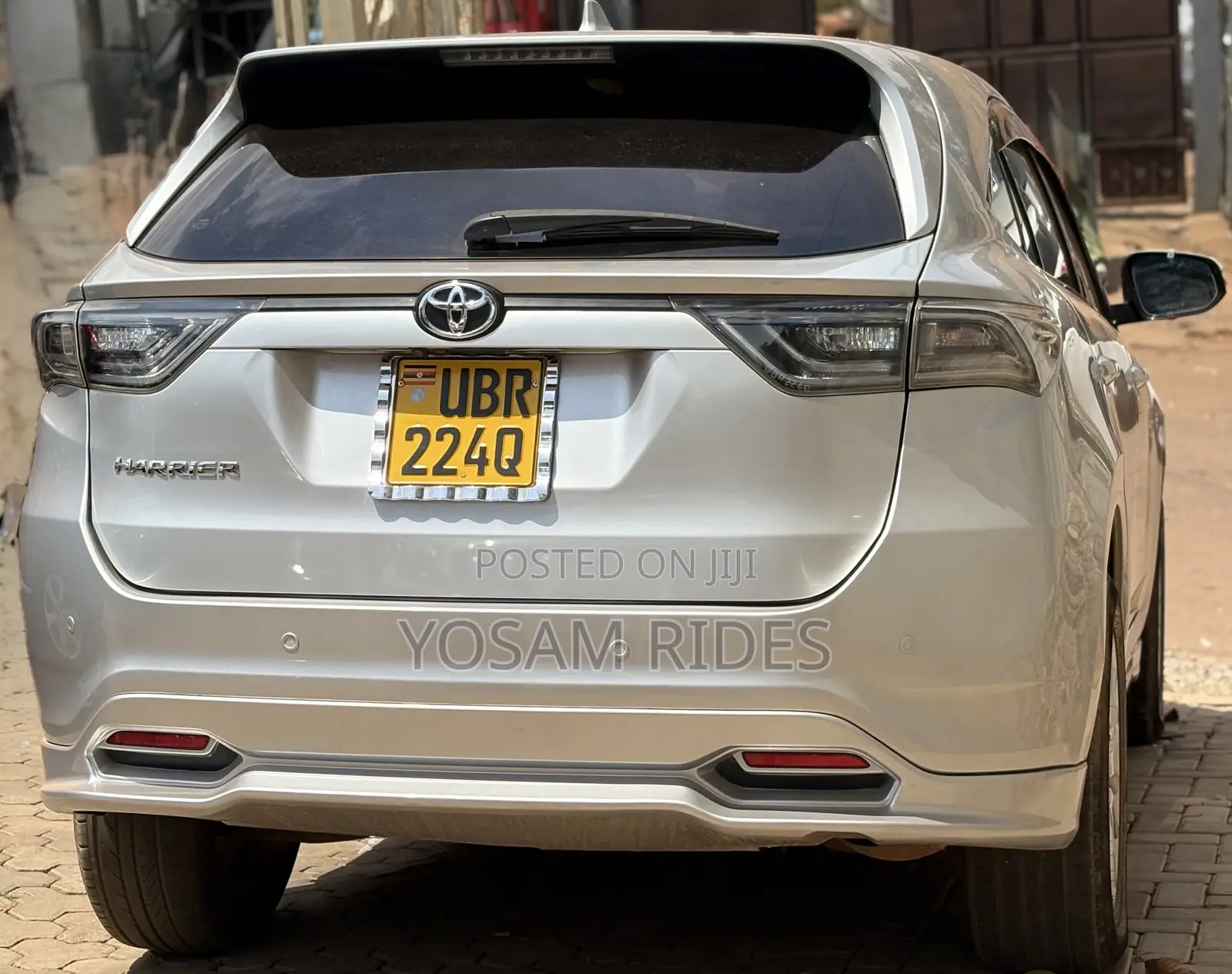 Toyota Harrier 2.0 2016 Silver