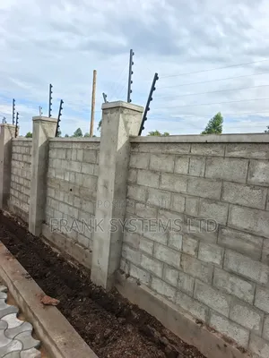 Electric Fence Wiring With 6 Line Brackets