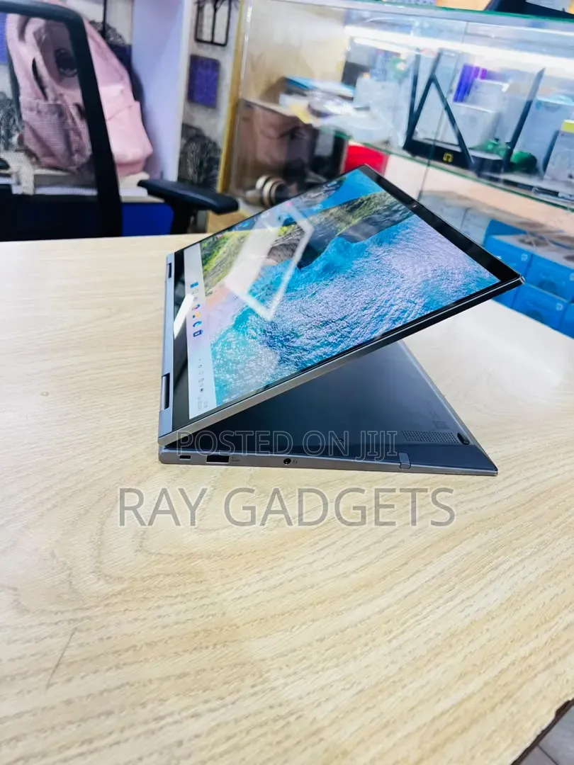New Laptop Lenovo ThinkPad X1 Yoga 16GB Intel Core i7 SSD 512GB