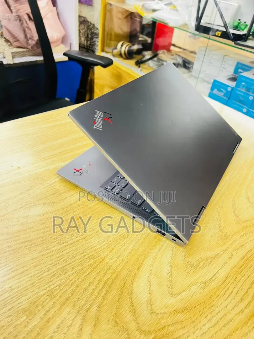 New Laptop Lenovo ThinkPad X1 Yoga 16GB Intel Core i7 SSD 512GB