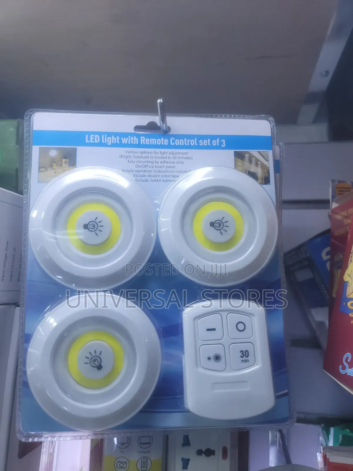 Battery-Operated Wireless COB LED Puck Lights With a Remote Control