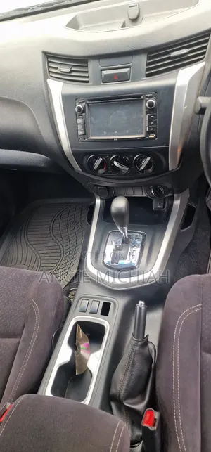 Nissan Navara 2.5 dCi Automatic 2008 Silver