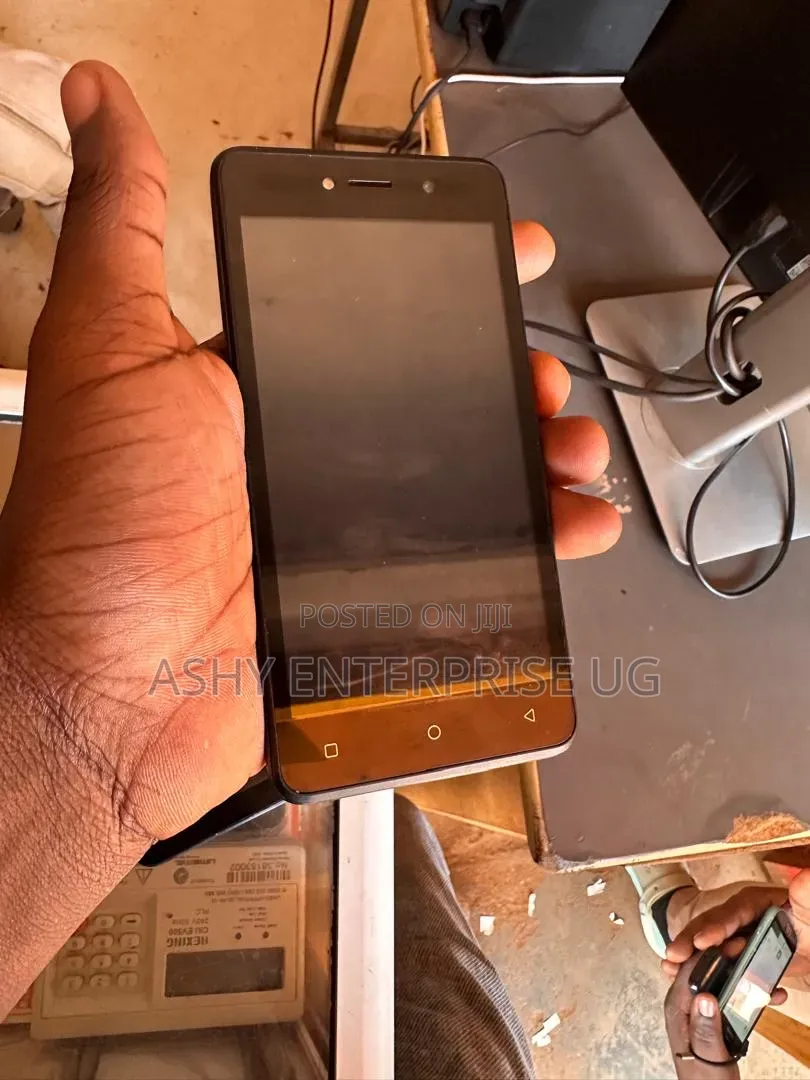 Mobile Phone 32 GB Gray