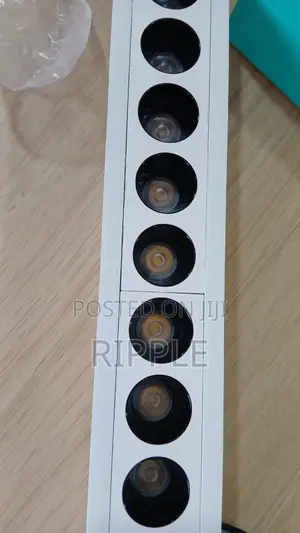 Aerbes 20W Recessed LED Linear Spotlight 10 Heads Ceiling Light